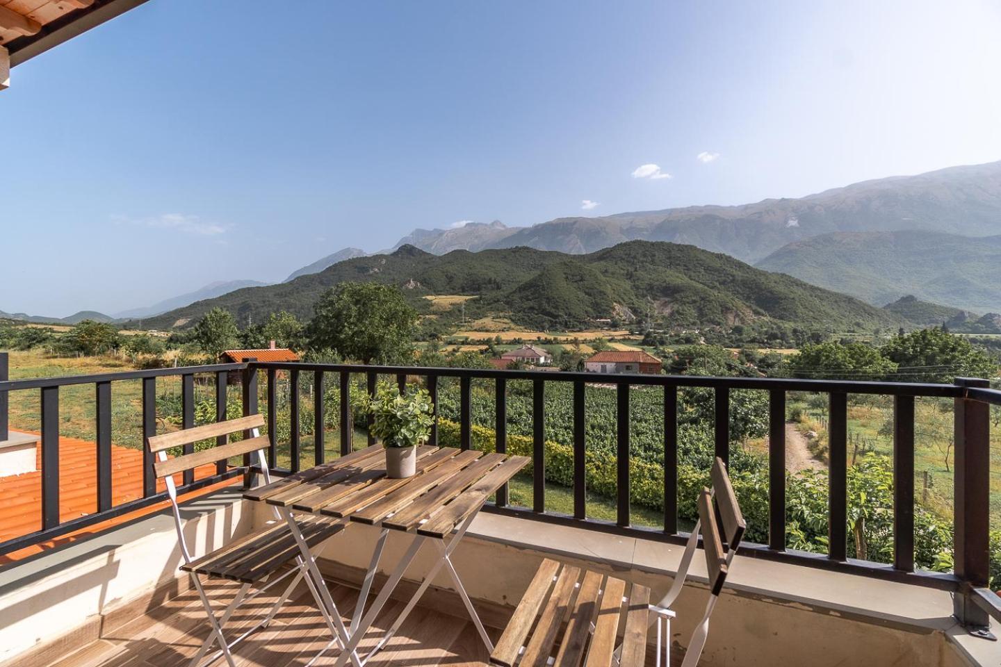 Bujtina Lumo & Pool Villa Përmet Dış mekan fotoğraf